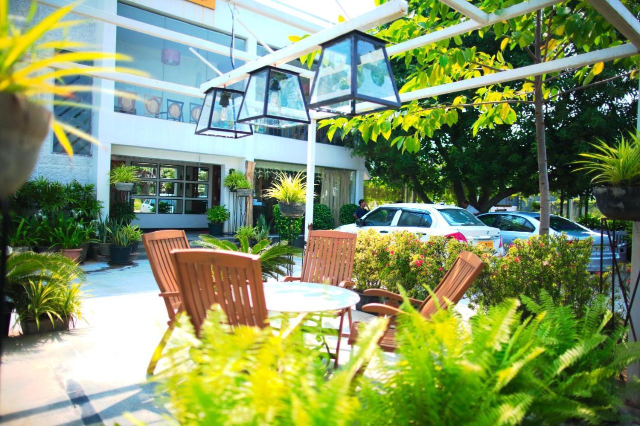 Hotel Villa Highnest - Oragadam -Sriperumbudur Kültér fotó